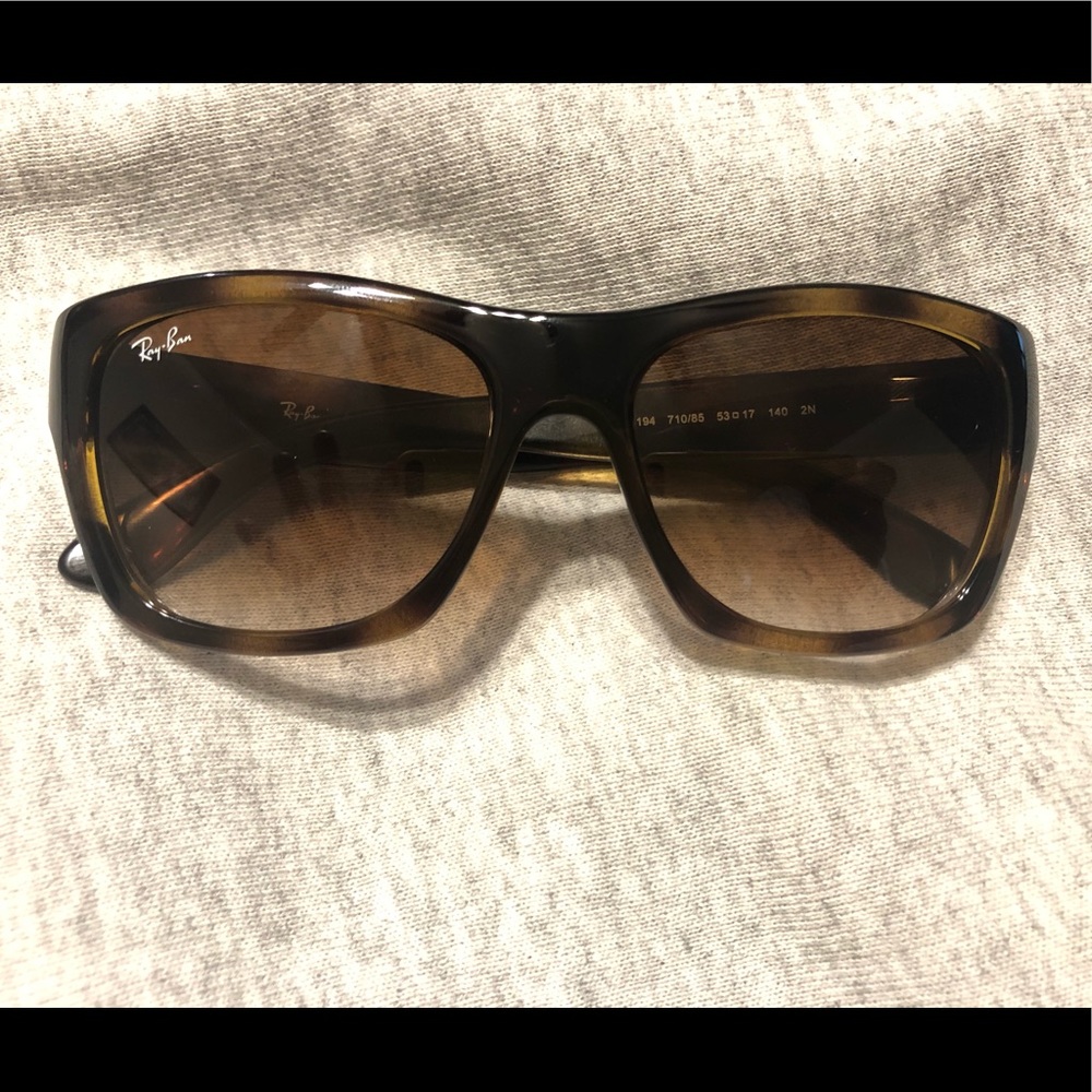 Ray bans